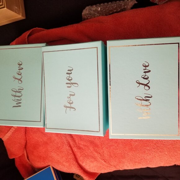 Gift box sets - Picture 3 of 5